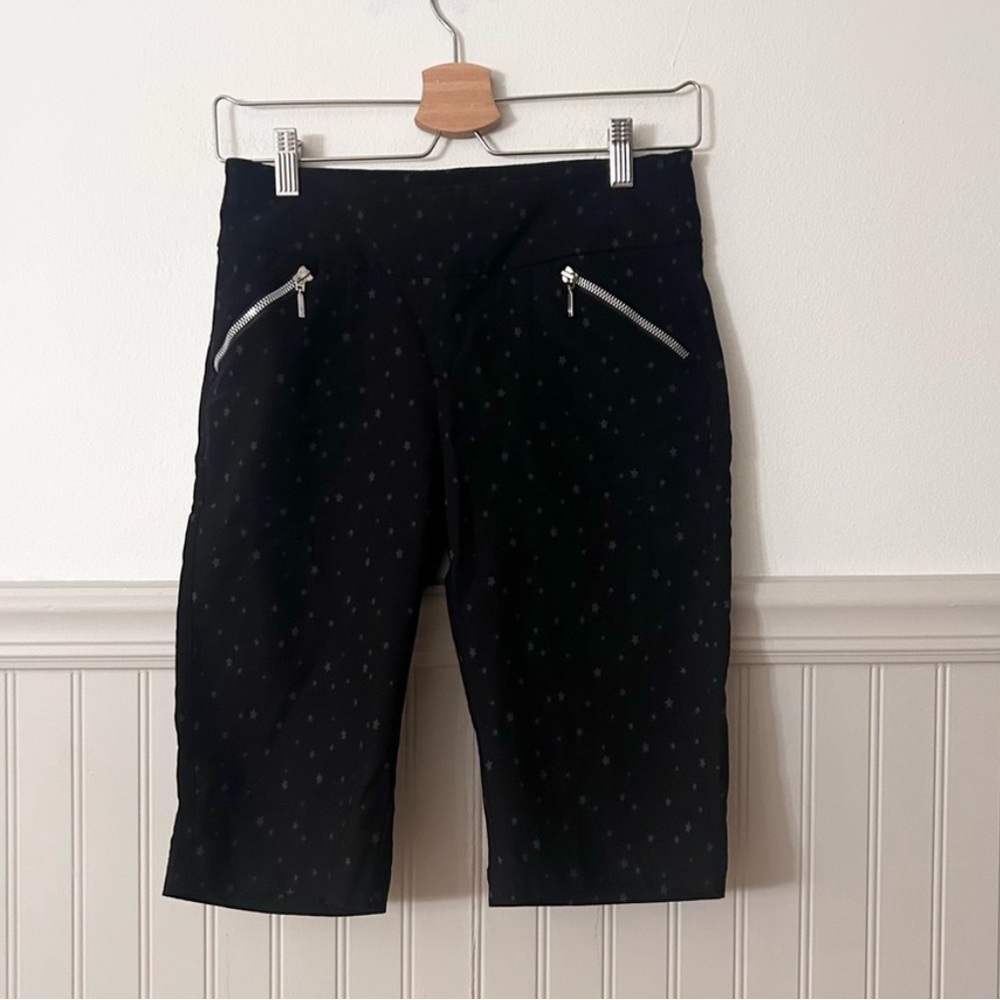 gg Blue Stylish Black Women's Bermuda Shorts with Zippered Pockets size 4
